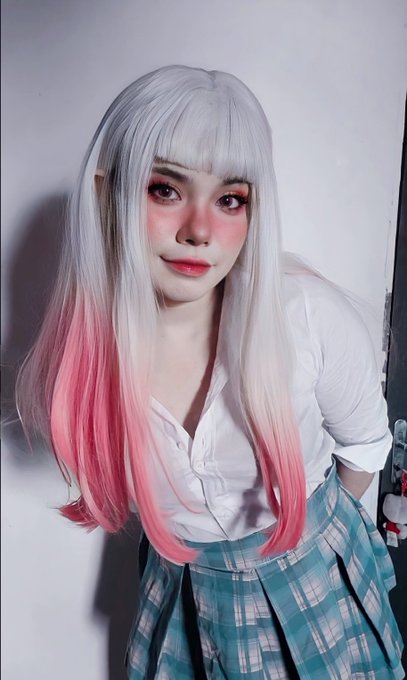 With or without clothes? https://t.co/1uBGUTFpMV