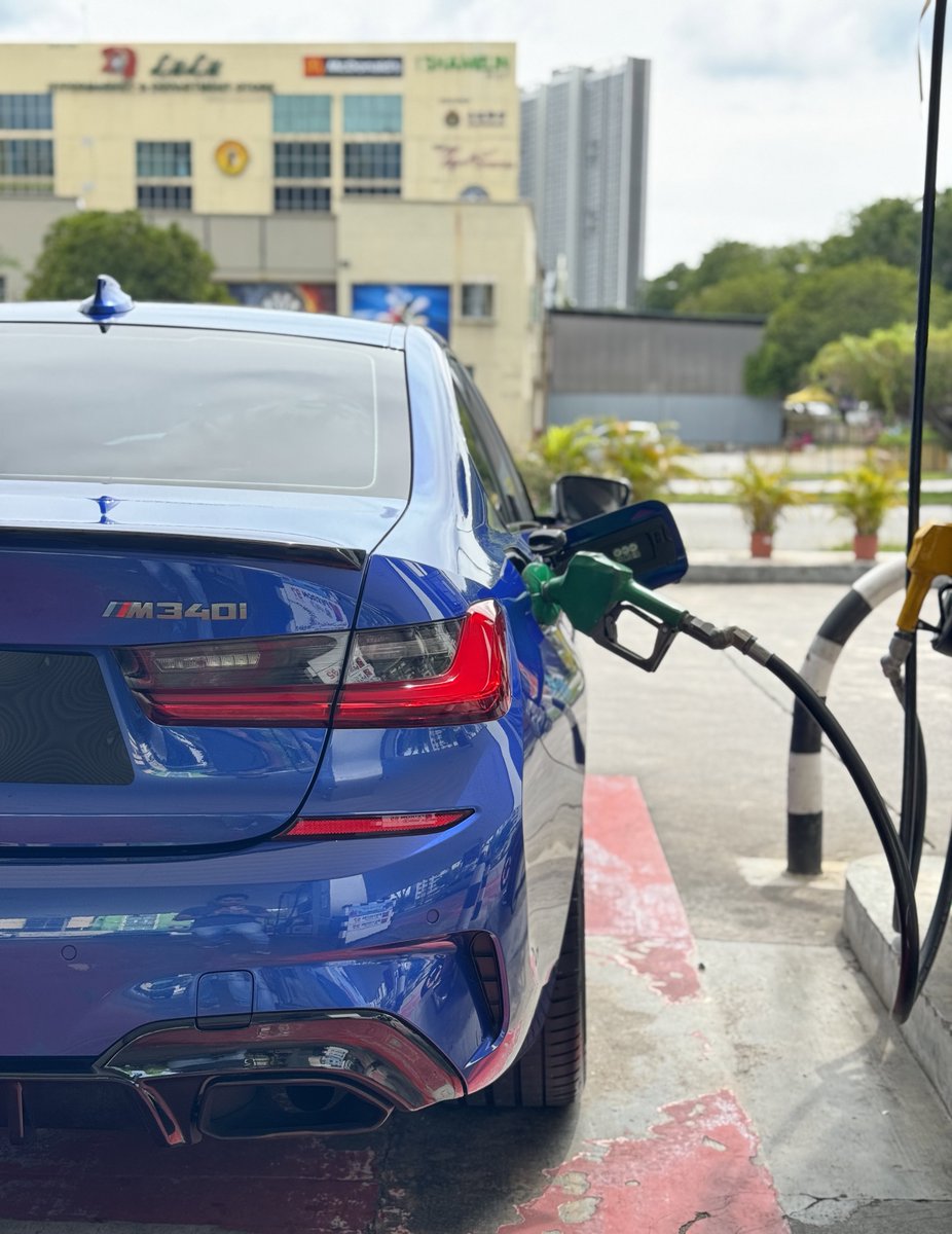 annazrulan's tweet photo. Sorry guys kena redo 🙏🏻

Harini aku nak belanja RM20 untuk sesiapa yang teka dengan TEPAT berapa full range in KM aku dapat after isi tadi. Jawapan kena QUOTE. Reply biasa tak dikira.

Last entry by 8PM ✌🏻 https://t.co/rf5RNYH1si