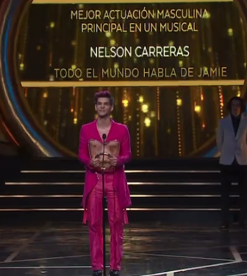 El niño que antes sostenía su juguete, ahora sostiene uno de los mejores premios del Teatro.
Esperamos que siga creciendo tu talento, como ha crecido tú corazón ! Tú fandom cree en tí !

 GRACIAS  X TANTA FELICIDAD <a href="/SoyNelsonC/">Nelson Carreras Oficial</a> 

NELSON  MEJOR ACTOR