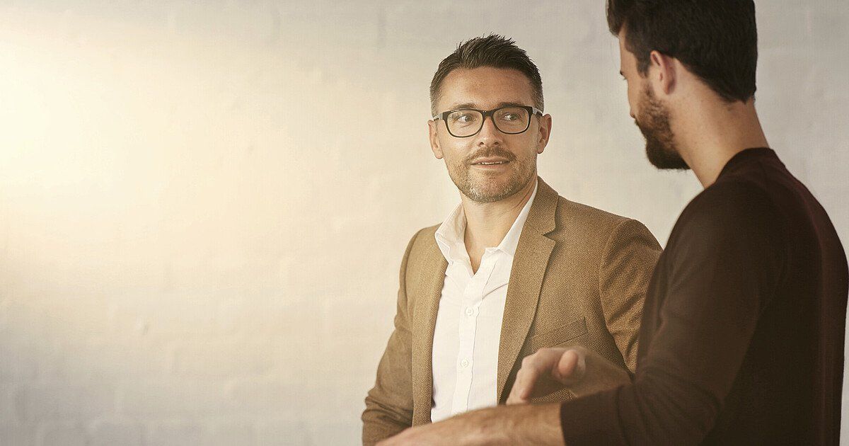 Kritikgespräche, so unangenehm sie sein mögen, sind die einzige Chance, blockierte Ressourcen im Unternehmen zu reaktivieren. Hier erfahren Sie, wie es gelingt. buff.ly/3FG2ldB