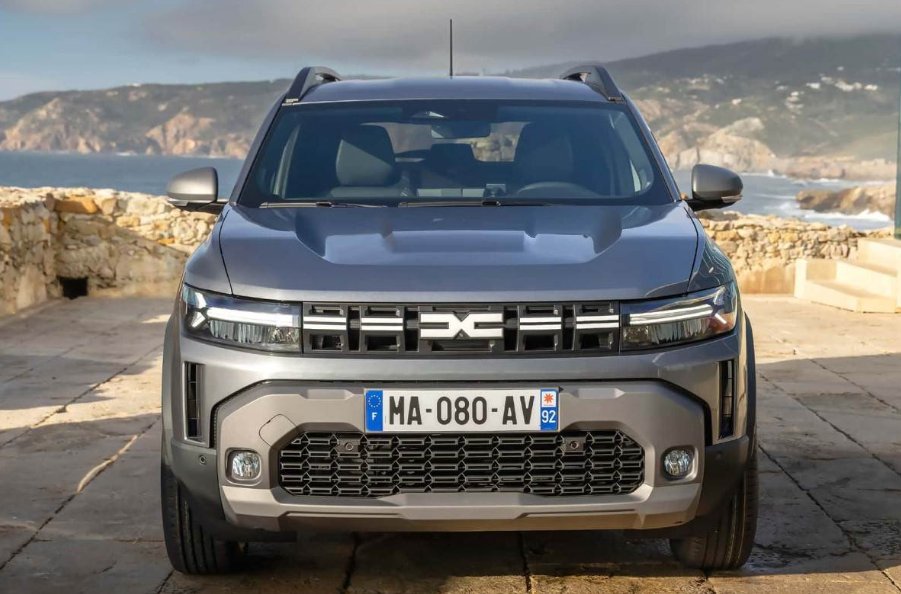 ravi_DDS's tweet photo. The new Renault Duster has been officially unveiled globally by Dacia, Renault's sister brand. With its anticipated arrival in India around 2025.  What are your thoughts on this ? 
#RenaultDuster #NewCarReveal #AutomotiveUpdate https://t.co/B03dtBmHdO