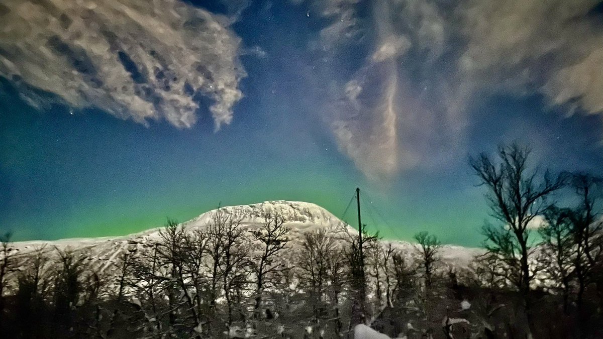 leetschi's tweet photo. #nothernlights #tromsø #norway https://t.co/JE309yQluX