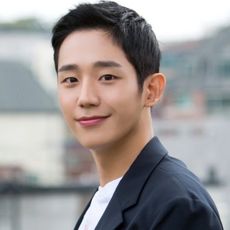 #IEUMHashtag shares that #JungSoMin is still reviewing the offer to lead the new romcom drama #MomsFriendsSon featuring #JungHaeIn as the potential male lead.

From #HometownChaChaCha director & writer about a woman who wants to reboot her life.