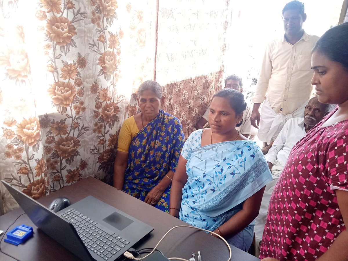 PmgdishaD's tweet photo. Thiruvallur District-LIVE Telecasting for Viksit Bharat Sankalpatra &amp; Launch of New Schemes by Hon'ble PM Sh. Narendra Modi

@CSCegov_ 
@ceo_csc 
@csc_south
#HamaraSankalpViksitBharat https://t.co/GY3APGivv5