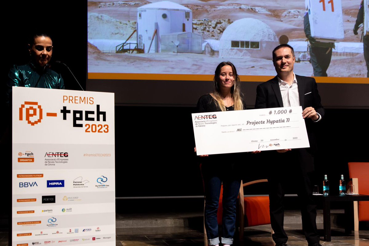 hypatia_mars's tweet photo. La nostra #CrewEngineer va presentar el projecte Hypatia als @premisetech 🔧

L'@AENTEG va fer una aportació de 1000€ per ajudar a fer possible Hypatia II. Moltes gràcies 🥰

Esperem que sigui la primera de moltes col.laboracions amb organismes de les terres gironines! 😊 https://t.co/Rj9T4EqBHg