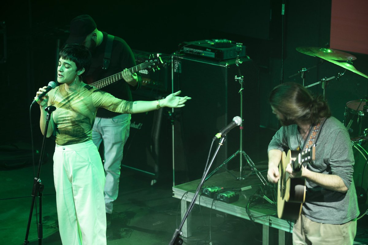 <a href="/InesMateu/">Inès Mateu</a> <a href="/ClaraFiol/">Clara Fiol Dols</a> <a href="/amuletfolk/">Amulet</a> 👂🏼