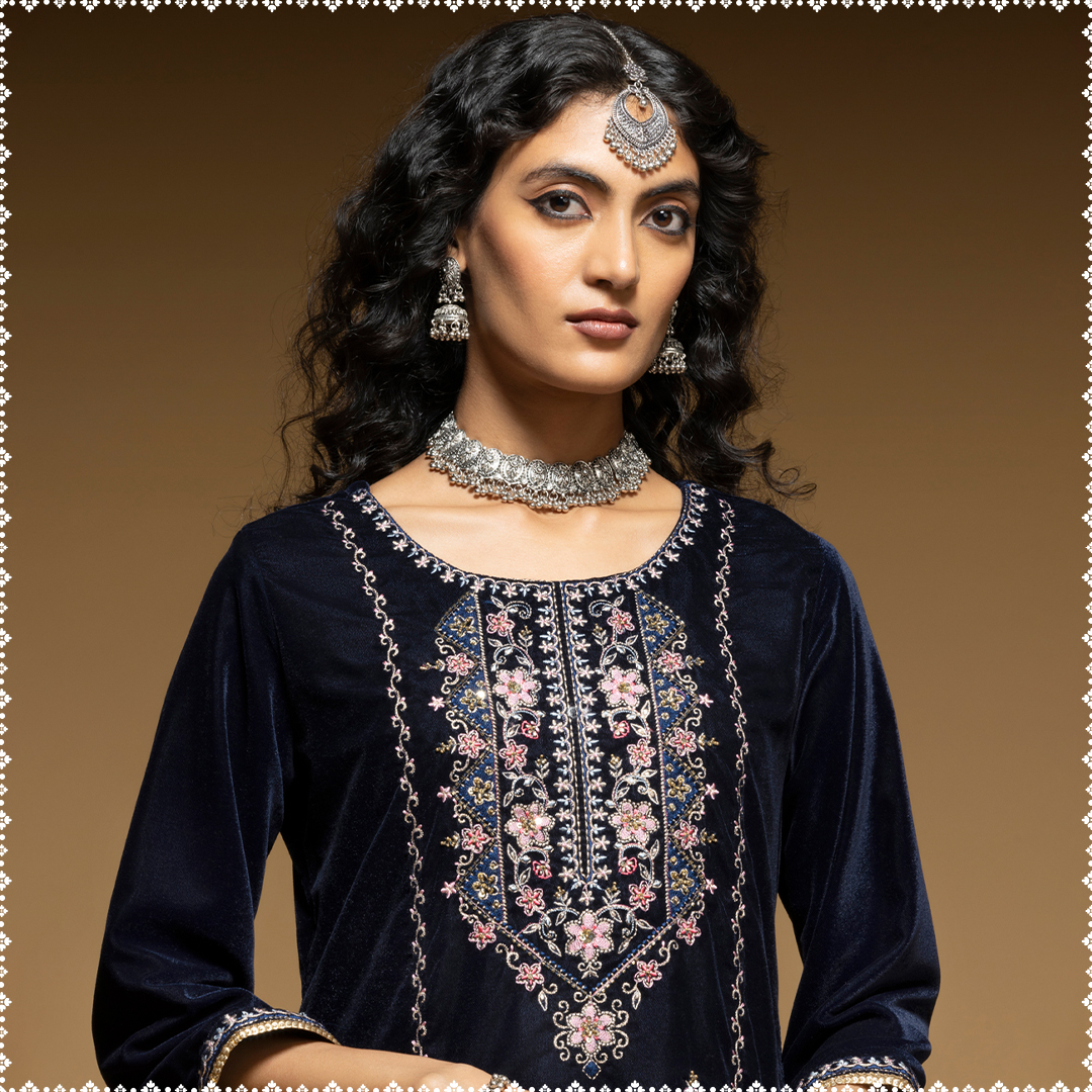 Sabhyata_ethnic's tweet image. Dive into our collection and discover the perfect dresses for your dream day.

Explore the Wedding Collection by tapping on the link in the bio.

sabhyataclothing.com

#SabhyataClothing #Traditional #WeddingEdit #Occasion #Winter #EnchantingElegance #BrideTribeMagic