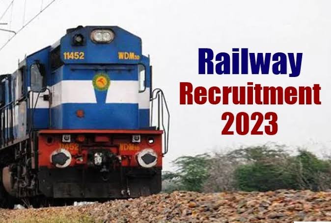 RccShashank's tweet photo. After the year of 2019 there is complete deficit in railway vacancies why?
Nation wants to know?

@PMOIndia
@narendramodi
@AshwiniVaishnaw 
#Modiji_Railway_Vacancy_Do
#Modiji_Railway_Vacancy_Do https://t.co/iE4izkDBD8