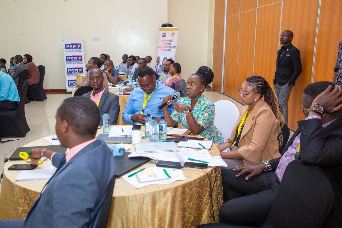 elfafrica1's tweet image. Hon. Achie led an immersive session on the practices and principles of effective presentation in public service. Our Fellows stepped into an interactive space where they could practice their presentation skills and benefit from invaluable peer feedback. #PSELFWeek #ELFImpact