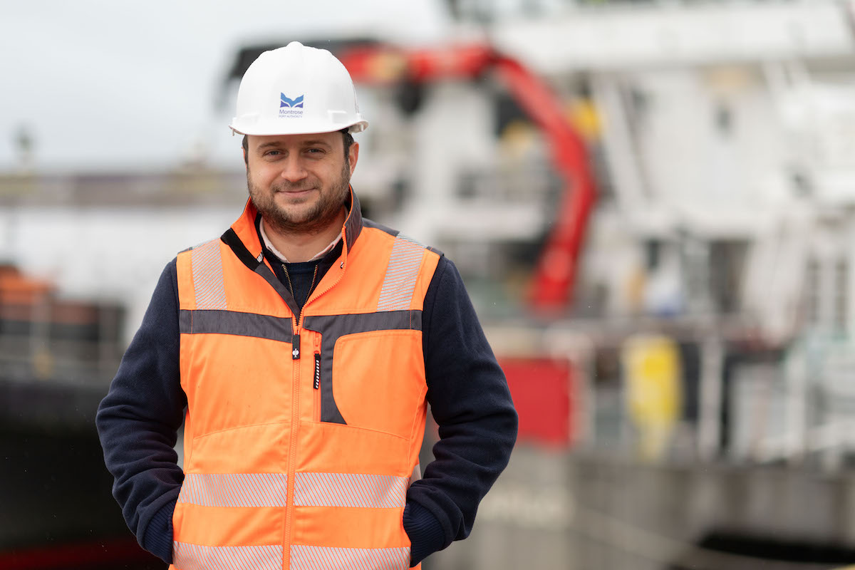 👋 Meet our new Port #Decarbonisation Engineer, Dr. Turgay Köroğlu! Thrilled to have him on board as we collaborate with @UniStrathclyde & @innovateuk. Together, we're driving towards #NetZero & developing as a green energy hub. Read more ⬇️: pulse.ly/0se9h2jiti #KTP