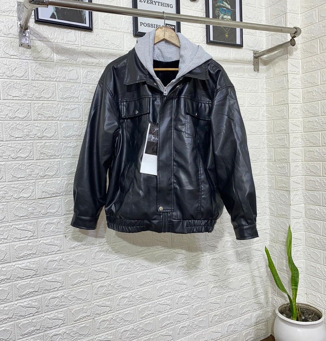 Vikrant5589's tweet photo. Heyy guys checkout new collection of imported items.... ❣️✌.... #SpotifyWrapped #Elonmusk #WinterIsComing #wintercollection https://t.co/DAd5cGIMWC