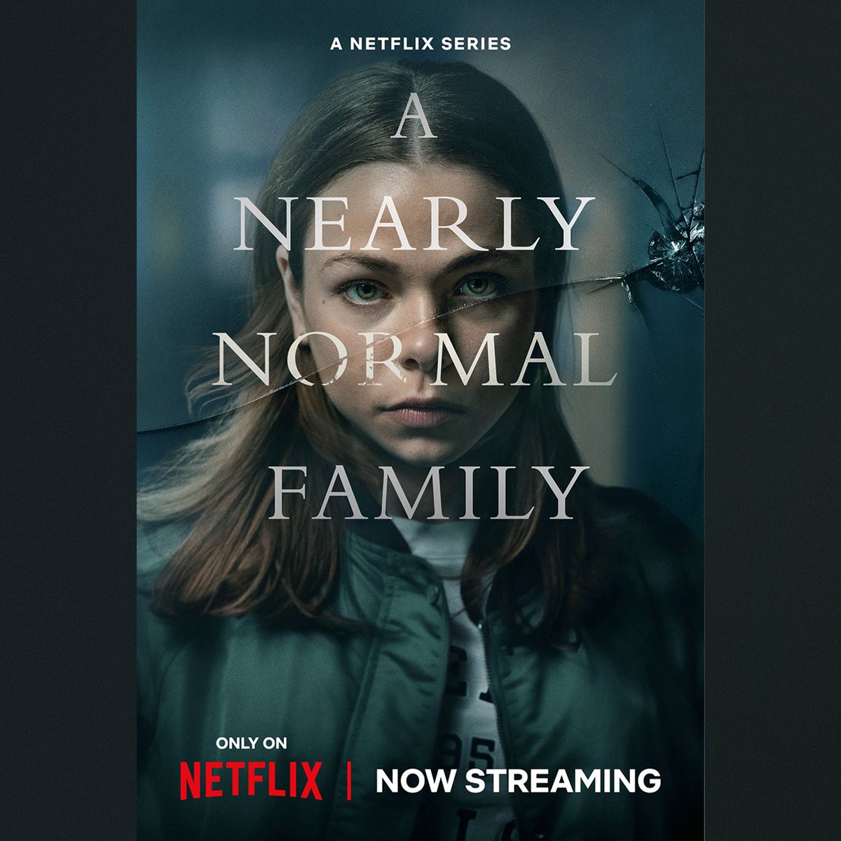 영화는 넷플릭스에서, 소설은 비채에서! 📕클라우디아 피녜이로 《엘레나는 알고 있다》 📘마티아스 에드바르드손 《거의 평범한 가족》 두...