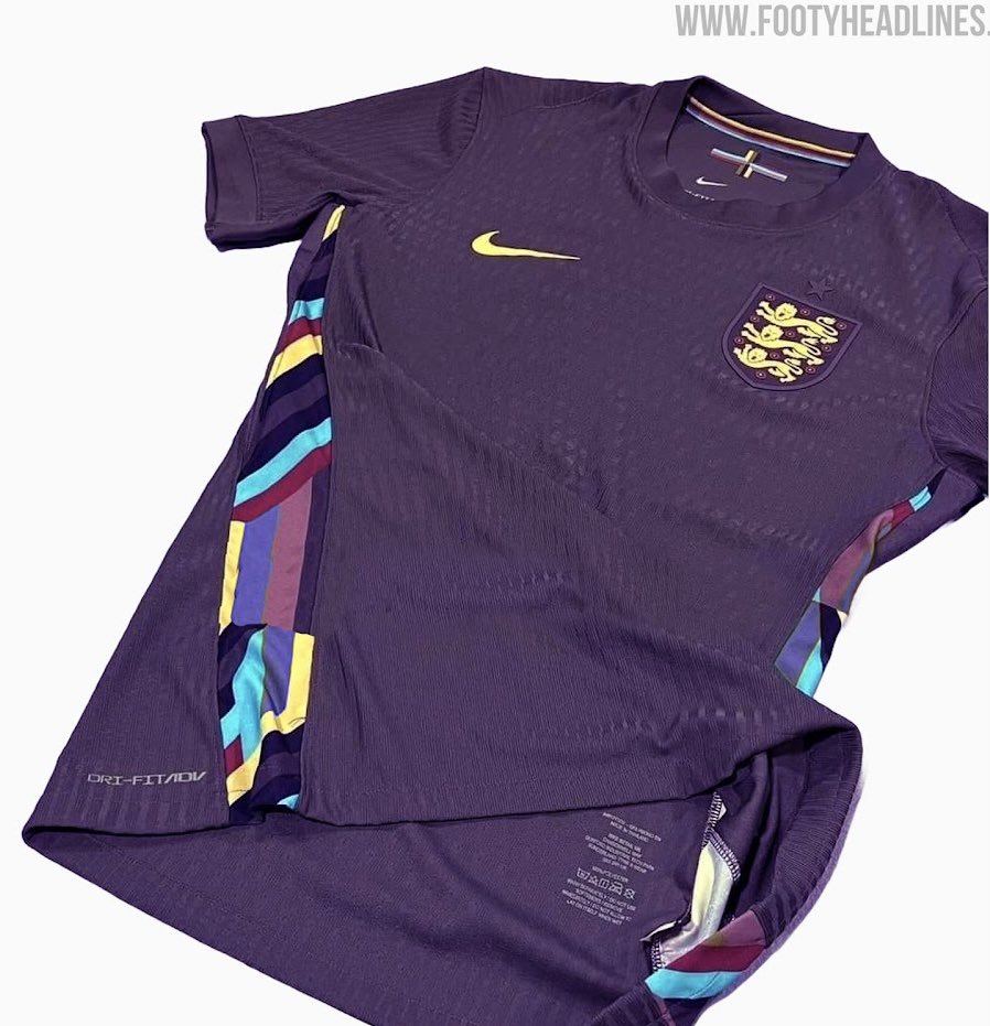 EnglandExtra's tweet photo. England’s away kit for EURO 2024 has been leaked 🏆🏴󠁧󠁢󠁥󠁮󠁧󠁿 

Thoughts? 🤔 https://t.co/KK4wzETmuT
