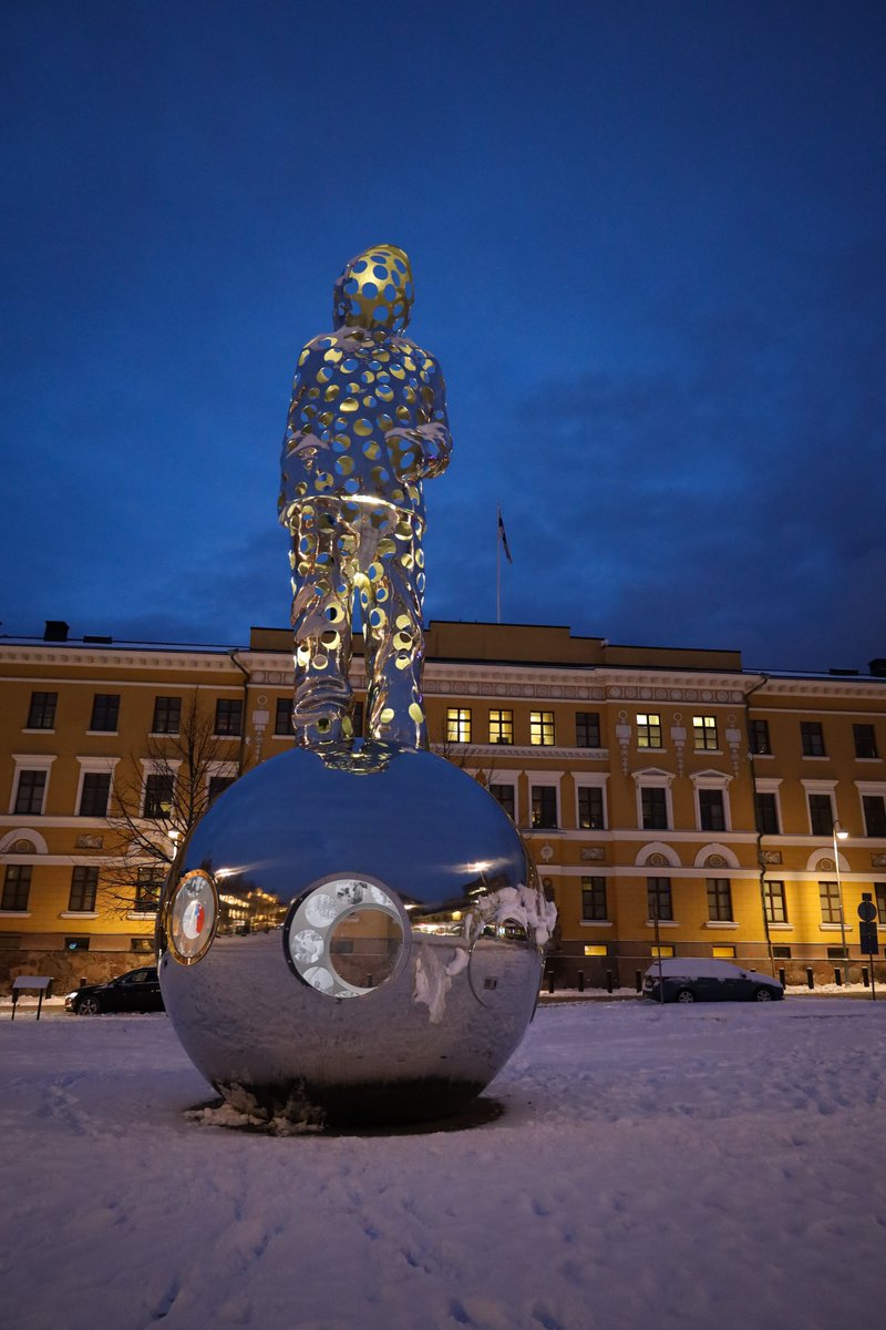 Tänään vietetään talvisodan alkamisen muistopäivää.

Kiitämme ja kunnioitamme veteraaneja, lottia ja koko sotasukupolvea.

Himmetä ei muistot koskaan saa 🇫🇮