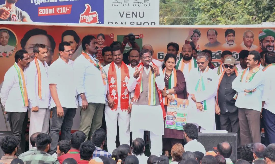 Empowering girl students in Adilabad &amp; Karimnagar, Vivek Venkataswami has facilitated the installation of over 250 toilets in schools, tackling the dropout issue and promoting gender equality.
#HappyBdayVivekVenkataswami
<a href="/vkgaddam/">Vamsi Gaddam</a> <a href="/VivekVenkatswam/">Dr Vivek Venkatswamy</a>