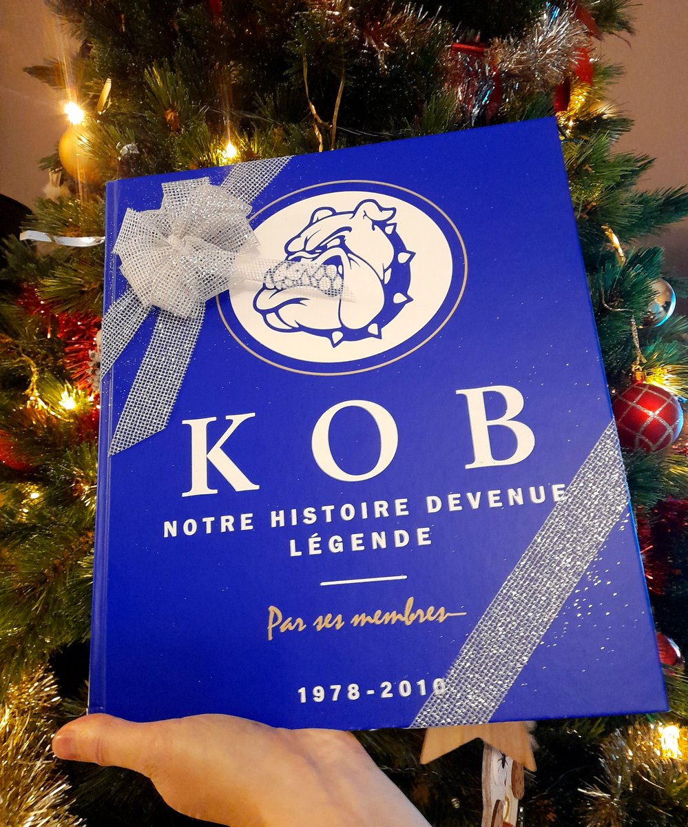 KOB_NHDL's tweet photo. Livre sur l’histoire du Kop Of Boulogne encore dispo ! Derniers exemplaires avant rupture de stock définitive.  
Livraison gratuite ! 
➡️20 livres en stock ‼️
https://t.co/388C5uUaLu 

#kopofboulogne #livrekob #tribuneboulogne #ultras #hooligans #footballfans #PSG #psgfans https://t.co/8JAr1gF0ix
