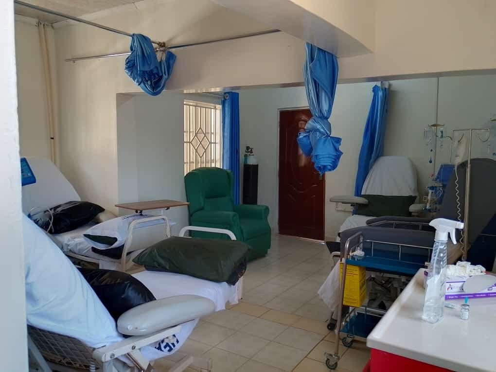 HealthwaveH's tweet photo. Book sessions for yourself or your relatives with us. 
Our dialysis sessions run from Monday to Saturday from 7:00am to 4:00pm. We also take NHIF clients as well.
Remember our nephrologist is always available in case of a consultation. https://t.co/mqVYsEEXyn