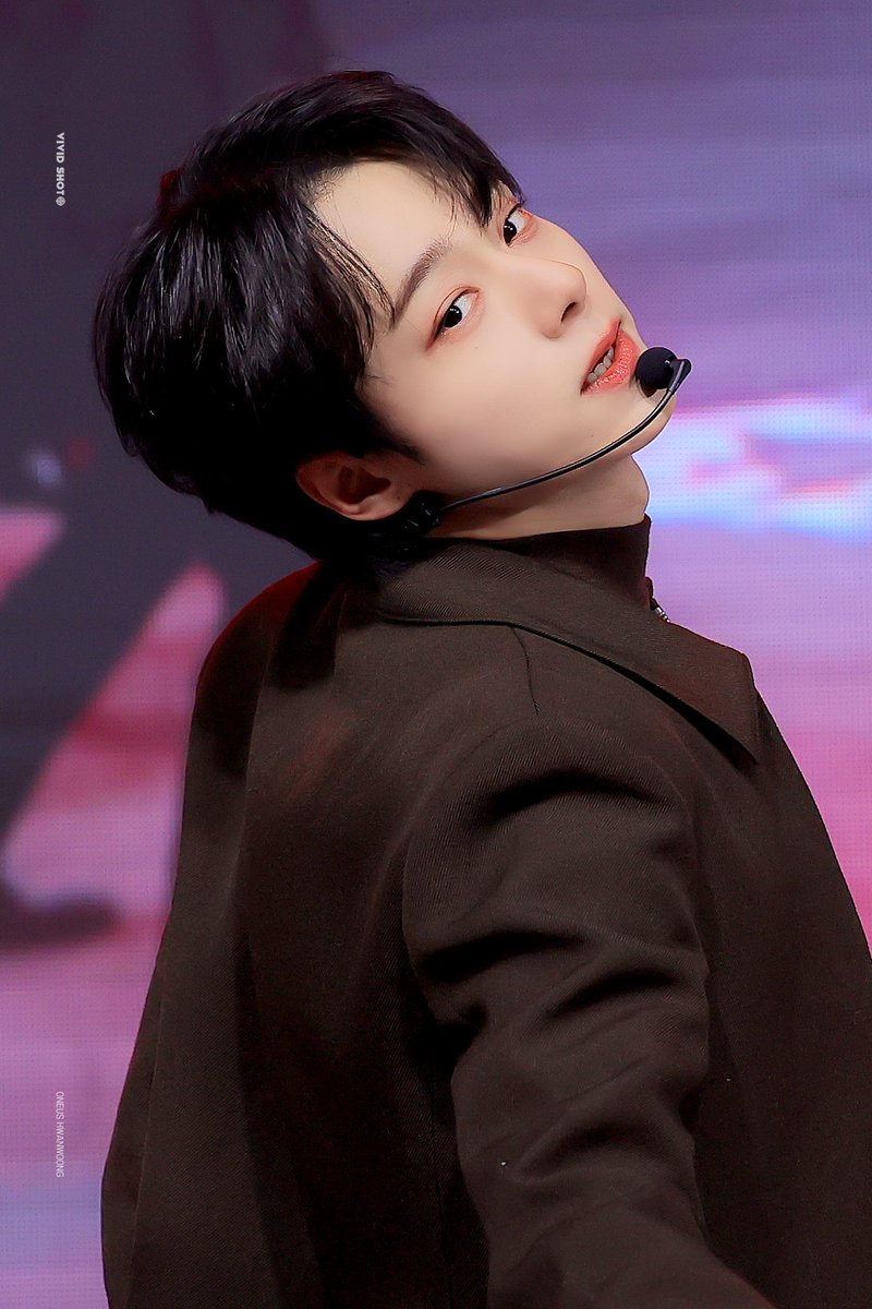 vividshot826's tweet photo. 231125
한우페스타 내 썸네일픽✨

#원어스 #환웅 #ONEUS #HWANWOONG https://t.co/MweHAbuYMZ