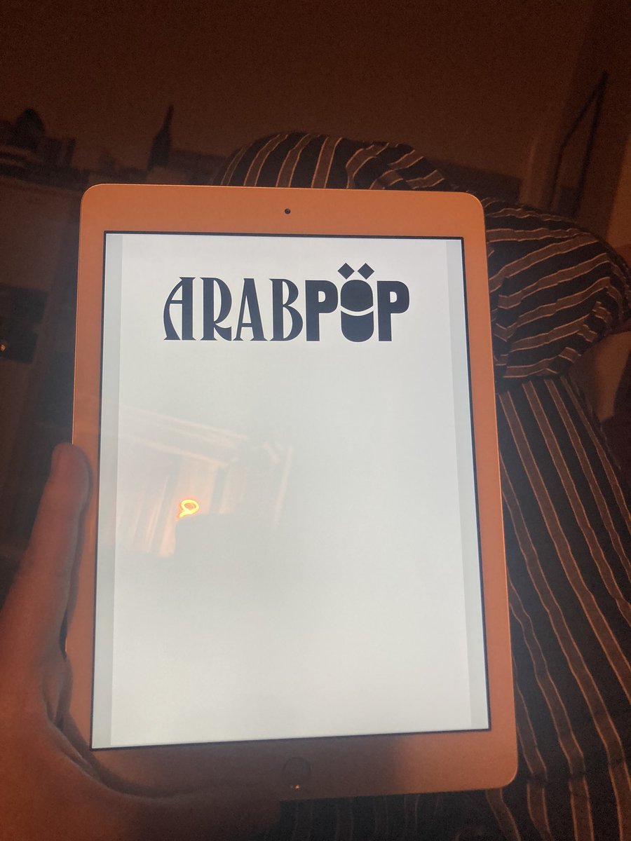 La copertina del nuovo numero di <a href="/Arabpop1/">Arabpop_larivista</a> che materialmente copre la vera copertina.
Il tema è Festa e, come ricordato nella prefazione, ci sarebbe poco da festeggiare.