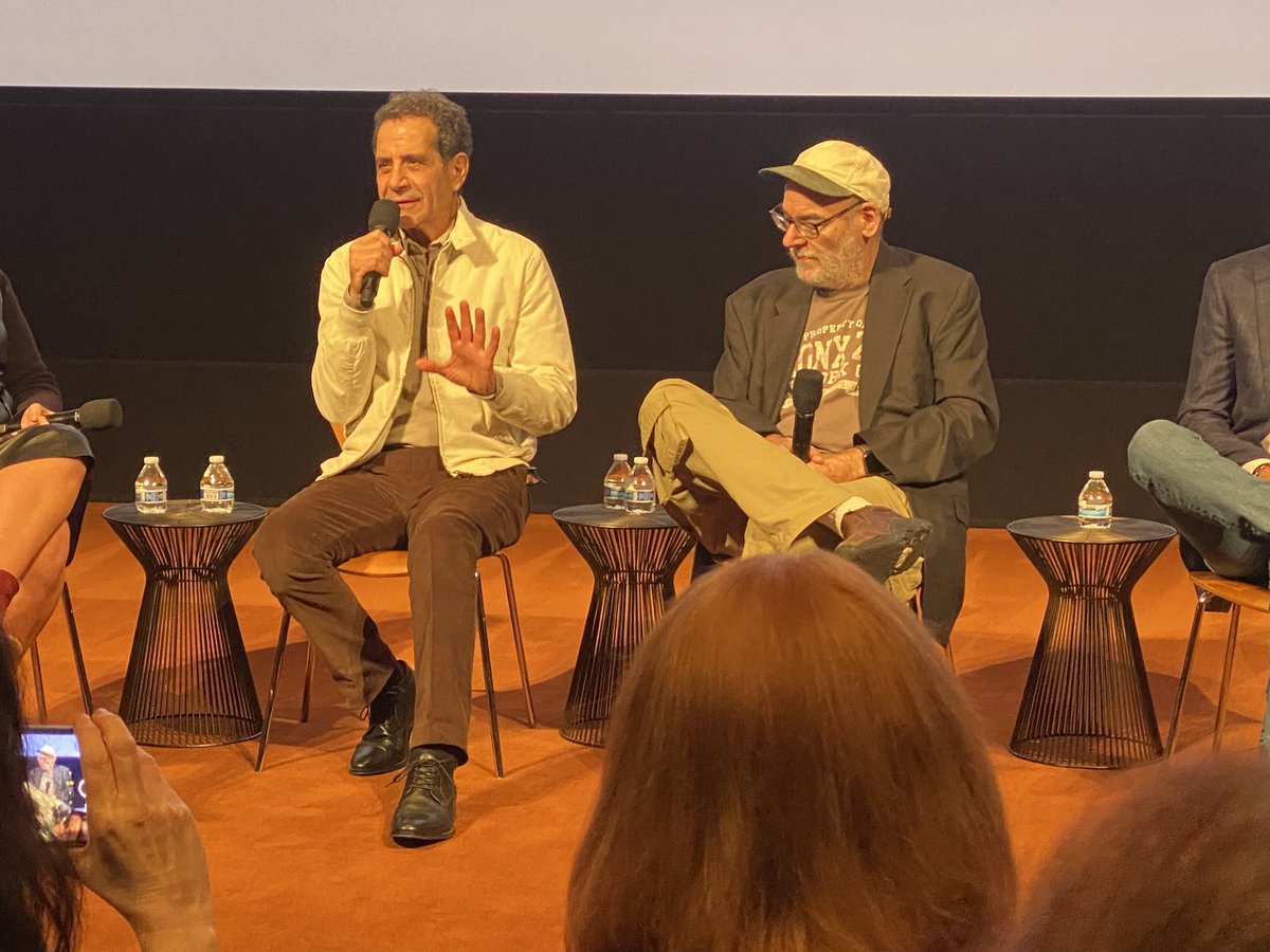 Lee Goldberg: also at bsky.app/profile/leegoldberg tweet media