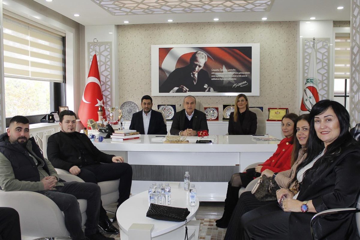 Amasya Ticaret ve Sanayi Odası Yönetim Kurulu Başkanı Murat Kırlangıç’ın başkanlığında, TOBB İl Kadın ve Genç Girişimciler Kurulu Üyelerinin katılımı ile ortak toplantı gerçekleştirildi.

amasyatso.org.tr/tobb-il-kadin-…