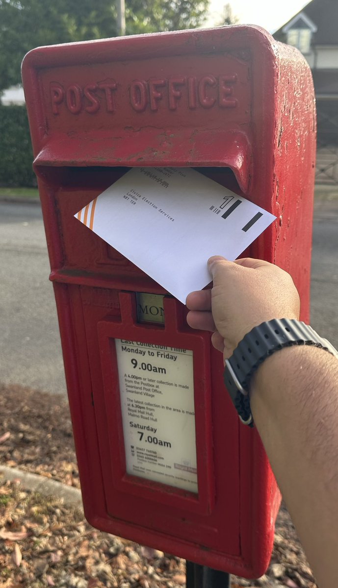 goldstone_tony's tweet photo. Important:

If you think you are voting REJECT on pay deal - post your strike ballot TODAY with a YES or negs end

If you think you are voting ACCEPT on pay deal, post your ballot TODAY with a YES (or negs end if others reject it)

SUMMARY: post your ballot TODAY, tell others RT https://t.co/ATCfBzxAm7