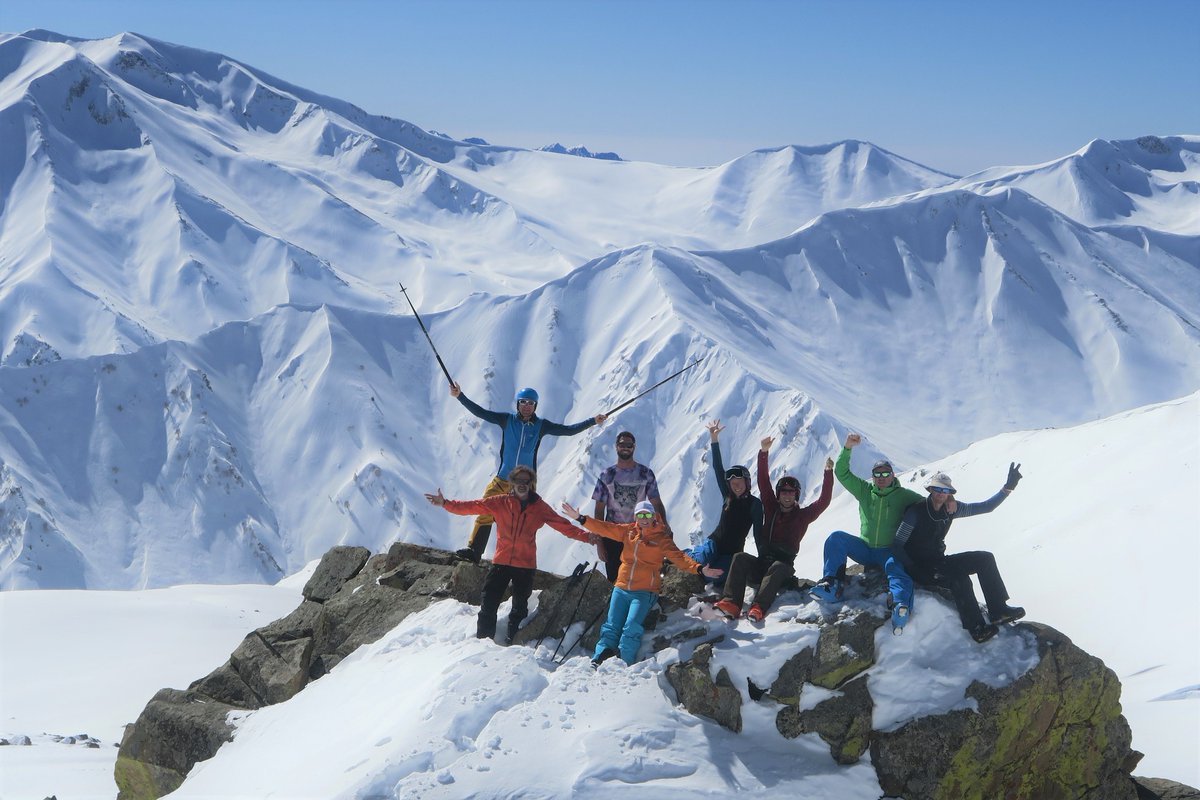 Last Call for Kashmir Powder in Gulmarg with Bill Barker. Due to late cancellations, a couple of spots have opened up on previously sold-out 2024 trips: Feb 5 to 17 (2 spots left); Feb 17 to 29 (2 spots left) .These are likely to get snapped up quickly powderhounds.com/Ski-Shop/Trave…