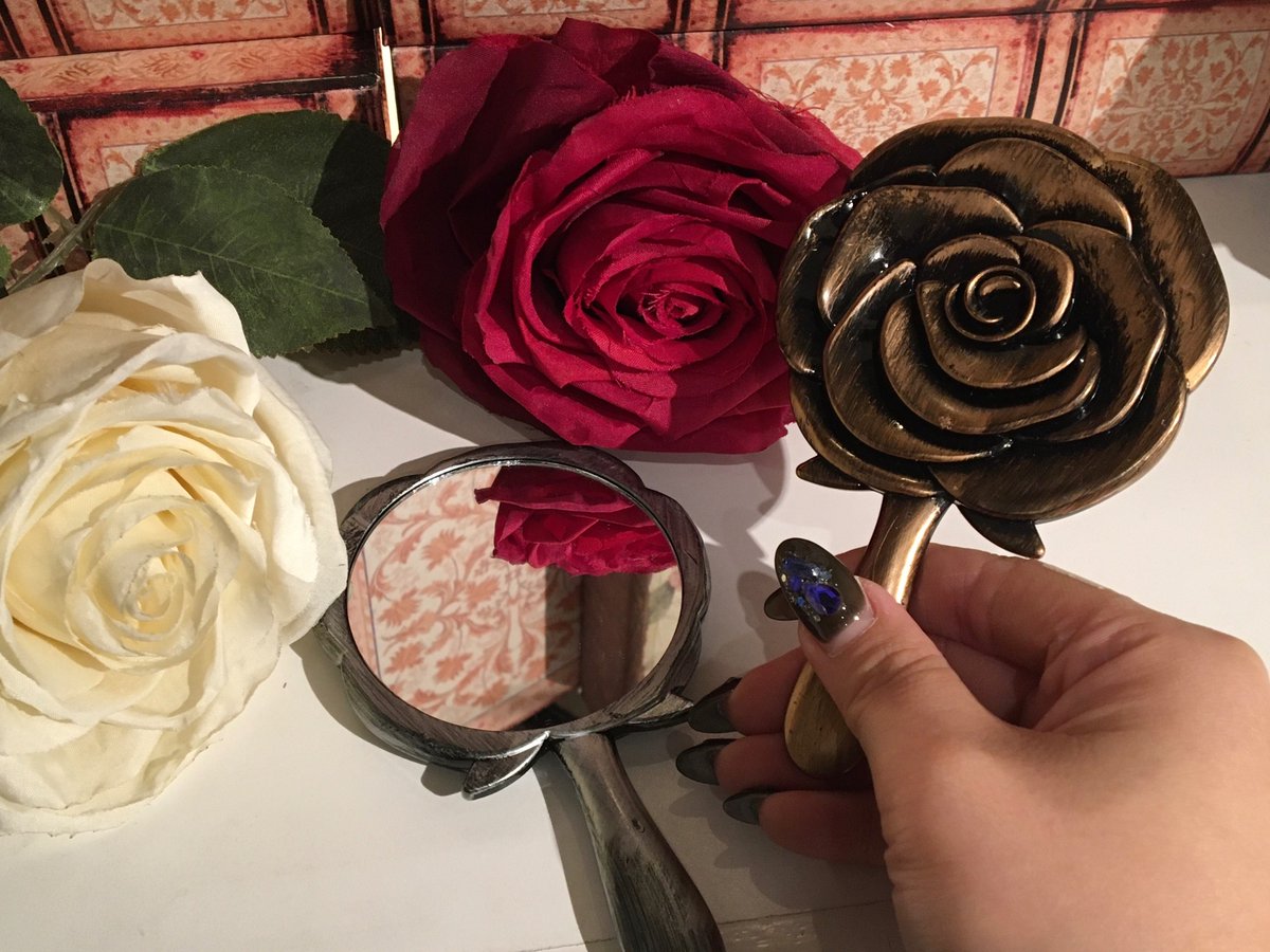 水曜日のアリス名古屋】 🌹新登場🌹 アンティークなローズが目を惹く