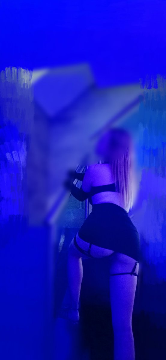 Irlandasex's tweet photo. De los que le den RT escogeré 3 perfiles para conocernos en persona ,darles una sorpresa o mandarles un vídeo sin censura🔥😈 https://t.co/kYwMCkydIO