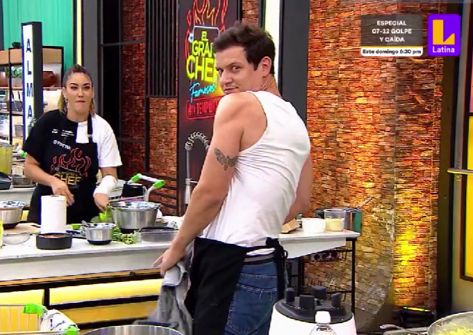 ManuelFloresDi8's tweet photo. Dios, la misma vibra y sensualidad @GinoPesaressi  

#GinoPesaressi #ElGranChefFamosos https://t.co/PIB3JAOwd3