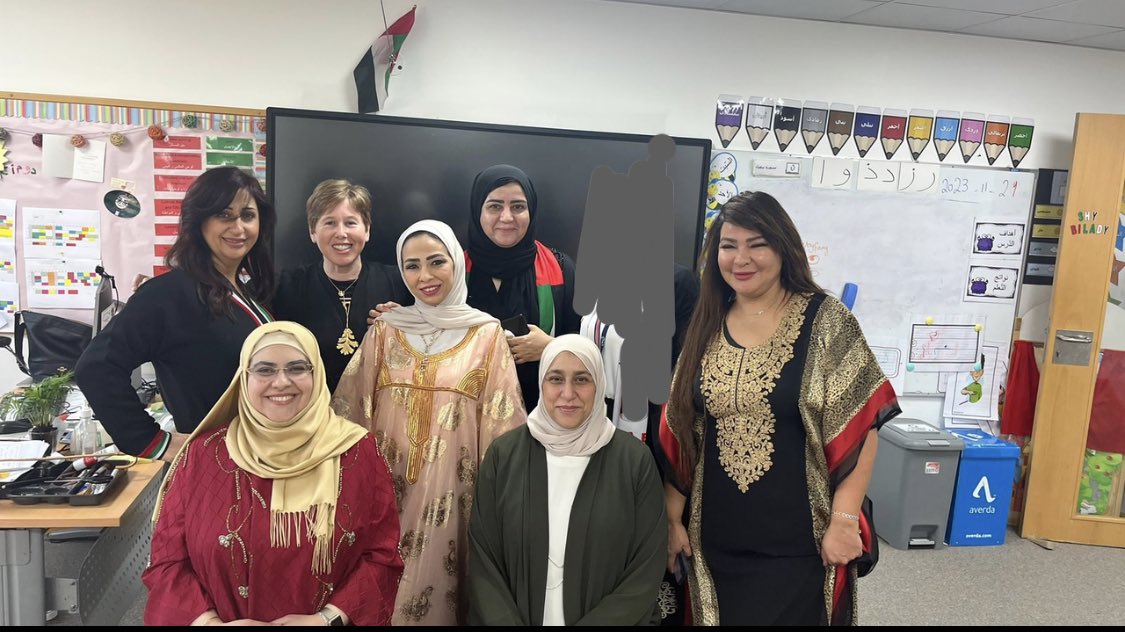 BSAK Primary Arabic (@bsakprimarabic) on Twitter photo National day celebration
كل عام والإمارات بألف خير 
كل حدث ناجح وراءه فريق متعاون، قامت معلمات المواد  العربية في المرحلة الإبتدائية بتجهيز العديد من الأنشطة الرائعة والتي ولله  الحمد قد نالت إعجاب الجميع.
رسالة من ولي  أمر يشكر الجهود المبذولة والأنشطة المميزة. National day celebration
كل عام والإمارات بألف خير 
كل حدث ناجح وراءه فريق متعاون، قامت معلمات المواد  العربية في المرحلة الإبتدائية بتجهيز العديد من الأنشطة الرائعة والتي ولله  الحمد قد نالت إعجاب الجميع.
رسالة من ولي  أمر يشكر الجهود المبذولة والأنشطة المميزة.