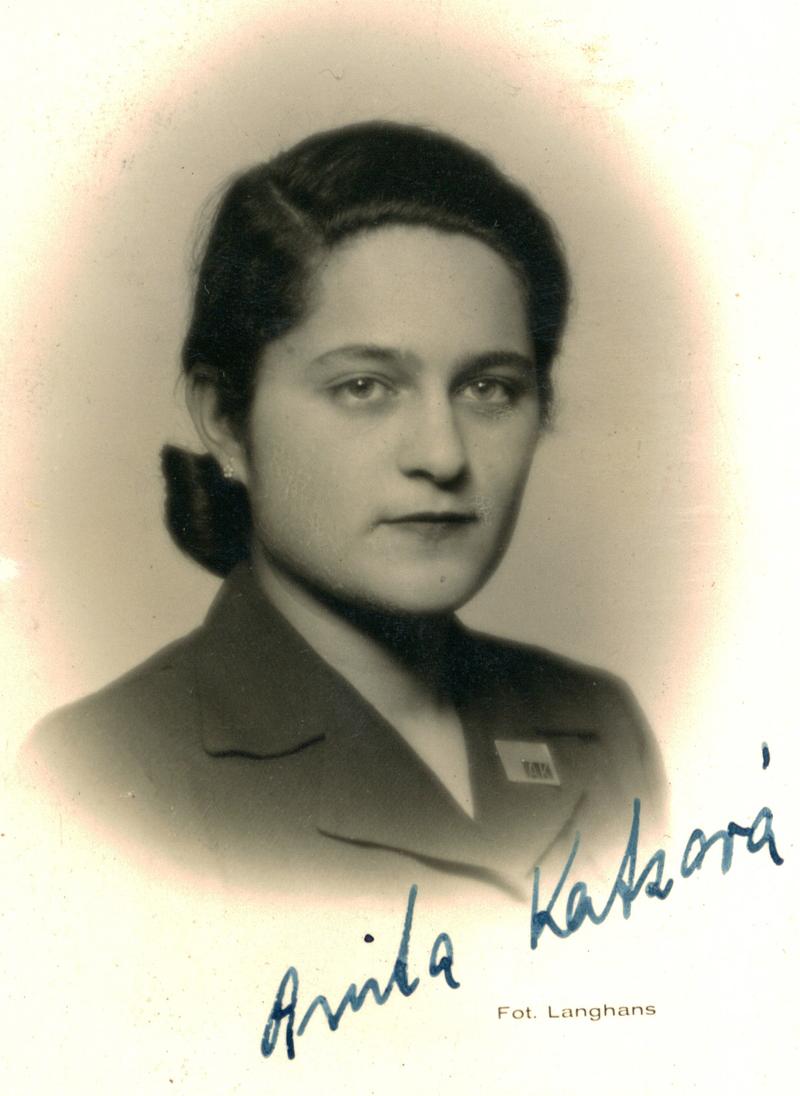 30 November 1923 | A Czech Jewish woman, Anita Katzová, was born in Prague. She was deported to #Auschwitz from #Theresienstadt on 16 October 1944. She did not survive.