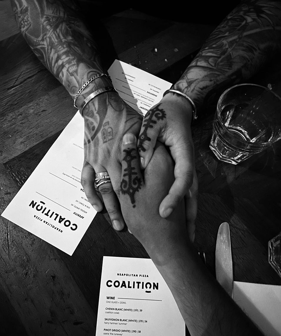 royzanne's tweet image. Love our little life.💕