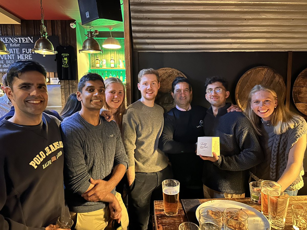 talk_dr's tweet photo. So much fun at the @bota_uk pub quiz 2024! Congratulations to @BOMSA_UK and @OrthoSingh for winning all the prizes and your superduper knowledge… @realmgeek wonderful work by an amazing team @AlexHaddon5 @RyanMoffatt5 Francesca Solari on making it such a brilliant night… https://t.co/5PkSjtBYI2