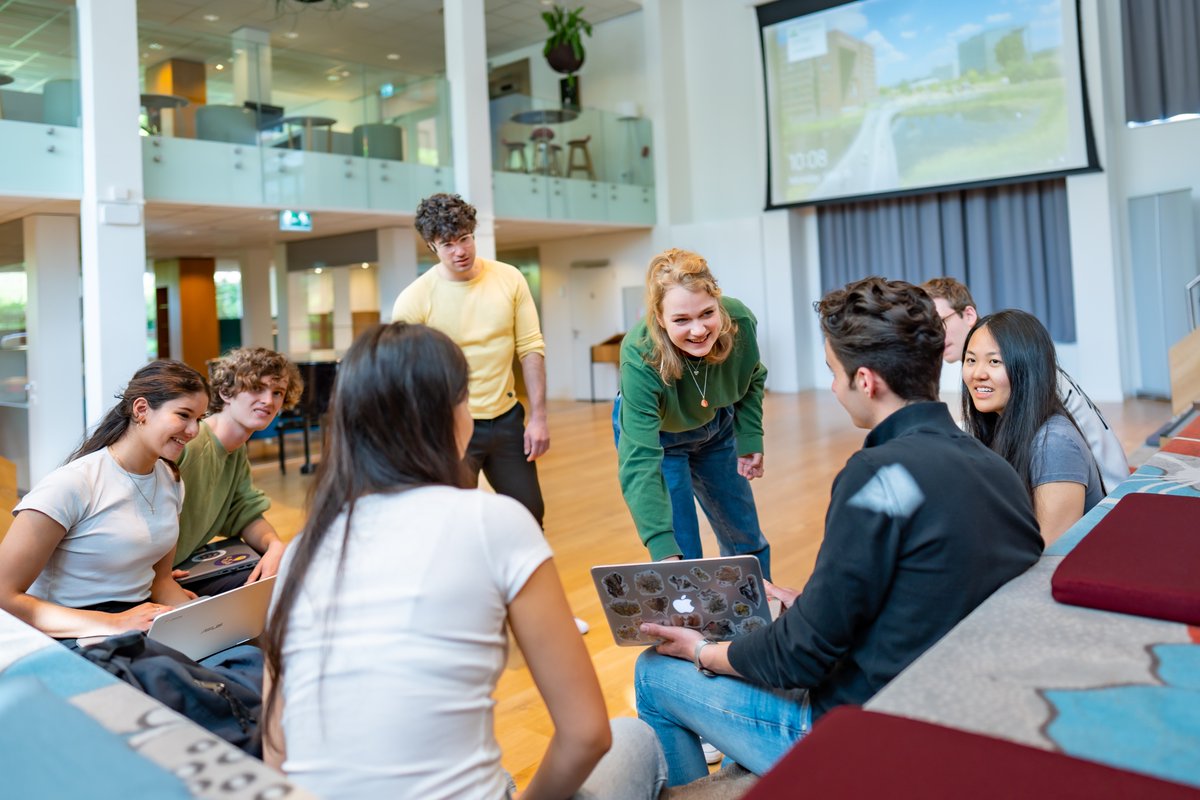 #Keuzegids🏆🥳| WUR is voor de 19de keer op rij benoemd als beste universiteit door Keuzegids! We zijn enorm trots op het behalen van deze titel. Daarom willen wij al onze studenten en medewerkers enorm bedanken voor hun inzet!👉bit.ly/3RklecU