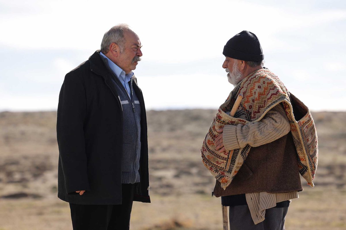 denizzayd's tweet photo. #gönüldağı 116. Bölüm 

#divane #ciritci #muammer https://t.co/0OsAB1RhPT