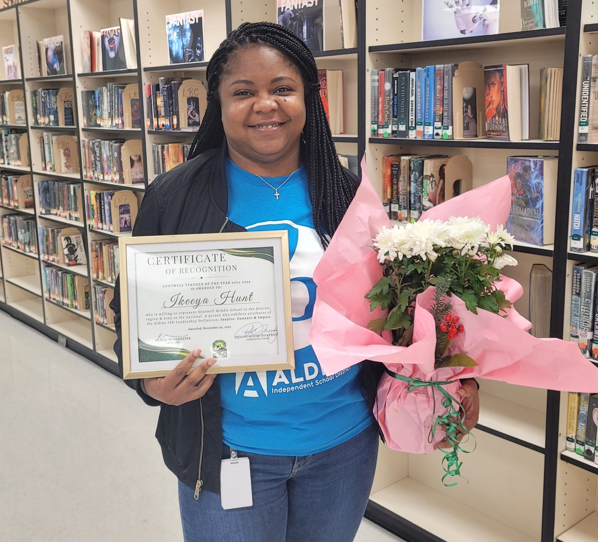 ShotwellNews's tweet image. Congratulations to @ShotwellMS_AISD campus "Teacher of the Year", Ms. Hunt!  💐 Coach Hunt,  Thank you for all you do! 💯 @DeniseWin17 @PDMoody1 #ShotwellForwardAlways   #MyAldine