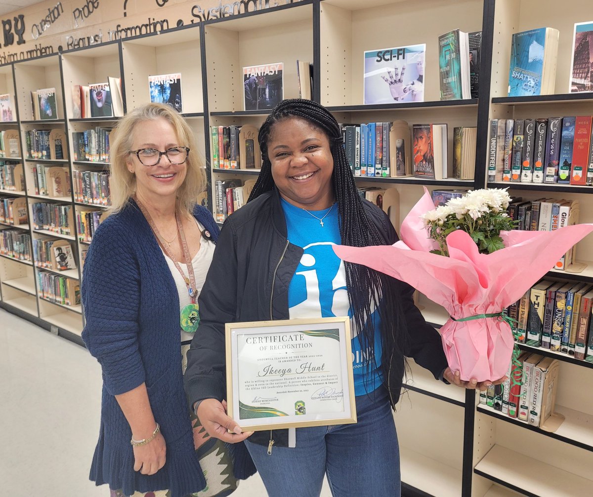ShotwellNews's tweet image. Congratulations to @ShotwellMS_AISD campus "Teacher of the Year", Ms. Hunt!  💐 Coach Hunt,  Thank you for all you do! 💯 @DeniseWin17 @PDMoody1 #ShotwellForwardAlways   #MyAldine