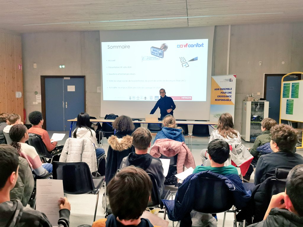 [Semaine de la relation École Entreprise]
La Rectrice <a href="/NathalieAlber15/">Nathalie Albert-Moretti</a> s'est rendue au collège Lumière, pour assister à une présentation des métiers auprès des élèves de 5e par l'entreprise VF Confort.
🎯 Élargir la connaissance des métiers pour mieux préparer l'orientation 🚀