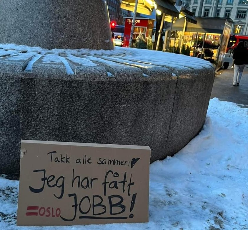 Har du kjøpt magasinet =Oslo av selgeren på Majorstua?  Vedkommende satt igjen denne fantastiske beskjeden på sin tidligere salgsplass.  Noe så fint❤️ <a href="/erlikoslo/">=Oslo</a>