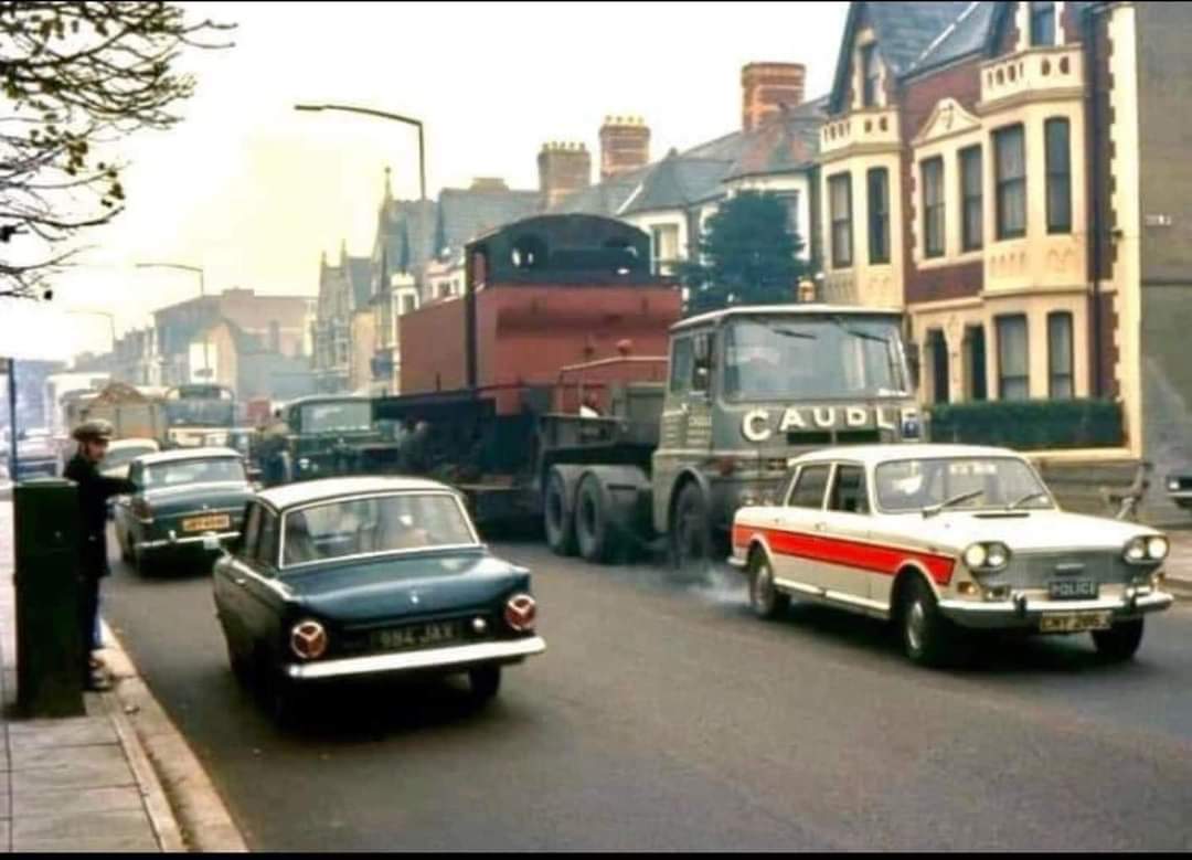 gott_julie's tweet image. #ThrowbackThursday 
Just another day 
Classictransport
🚗