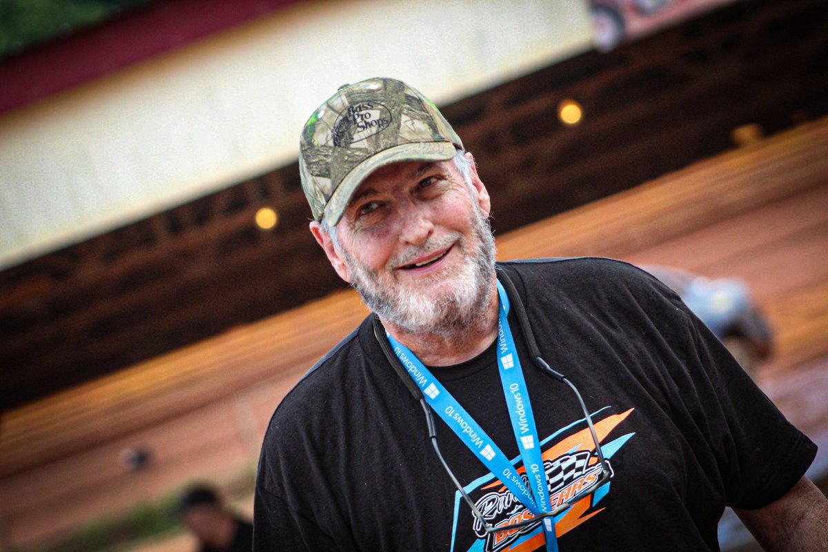We are saddened to announce the passing of current track manager & Lavonia hall of famer, Brad York. Brad meant so much to us & the racing community. 💔