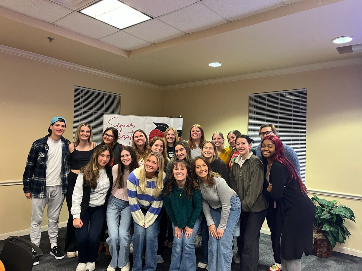 Elon Teaching Fellows tweet media