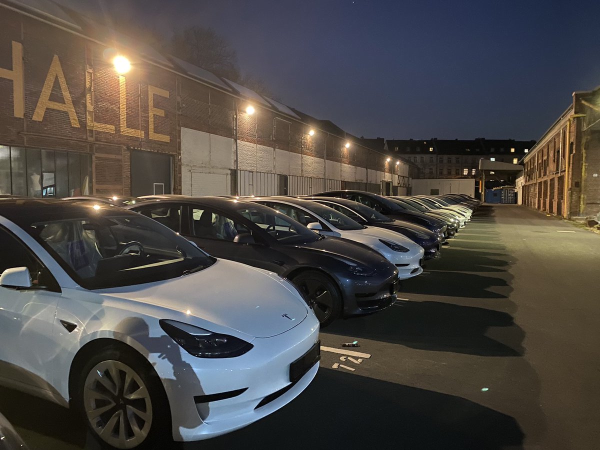 teslamindset's tweet image. 50+ Model 3/Y ready to be picked up in Cologne, Germany!