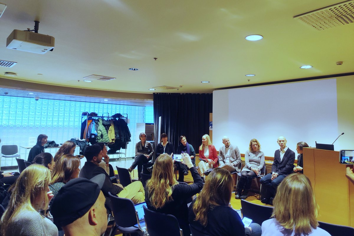 FurFreeAlliance's tweet photo. Today, the Fur Free Alliance joins Finnish leading animal rights organisations at the 🇫🇮 parliament to discuss a #FurFreeFinland. 

A letter urging the parliament to introduce a fur farming ban was handed to MP Jenni Pitko, chairperson of the 🇫🇮 Parliament Animal Welfare Group. https://t.co/FRjG8QDDcn