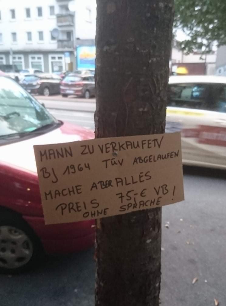 Neben meiner Kneipe.
Okay, meine Frau wars jedenfalls nicht. Die technischen Daten hinsichtlich Baujahr passen nicht. Glück gehabt.😂
#notesofbrunswick
#braunschweig
#kultviertel_bs