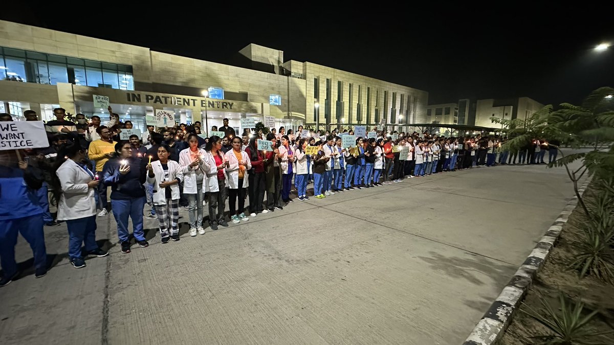BathindaAbnu's tweet photo. peaceful candle march on 5th day of advocating for Nursing officer’s rights at AIIMS  Bathinda.Let our unity light the way for justice🕯️
@harish_kajla 
@PMOIndia @MoHFW_INDIA 
@mansukhmandviya @AIGNFNURSES @BhagwantMann @aajtak @ndtv @ABPNews #JusticeForAiimsBtiNurses https://t.co/Cq8OscbqCH