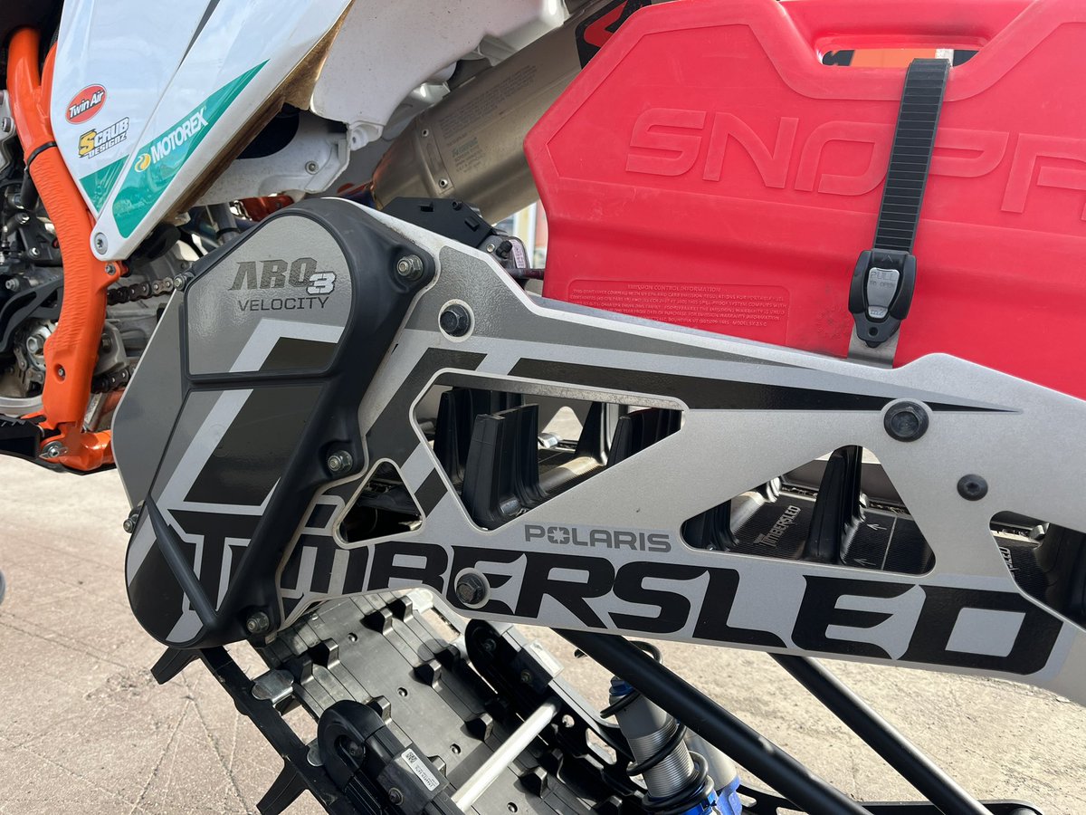 as2and4's tweet photo. 極上中古スノーバイク入荷✨
KTM 450SX-F HERLINGS REPLICA+Timbersled ARO3PRO✨
走行わずか30時間👍
付くものほとんどついてます!
お問い合わせください!
#スノーバイク #ktm #極上中古車 #timbersled #aro3 https://t.co/vcCofWSPCI