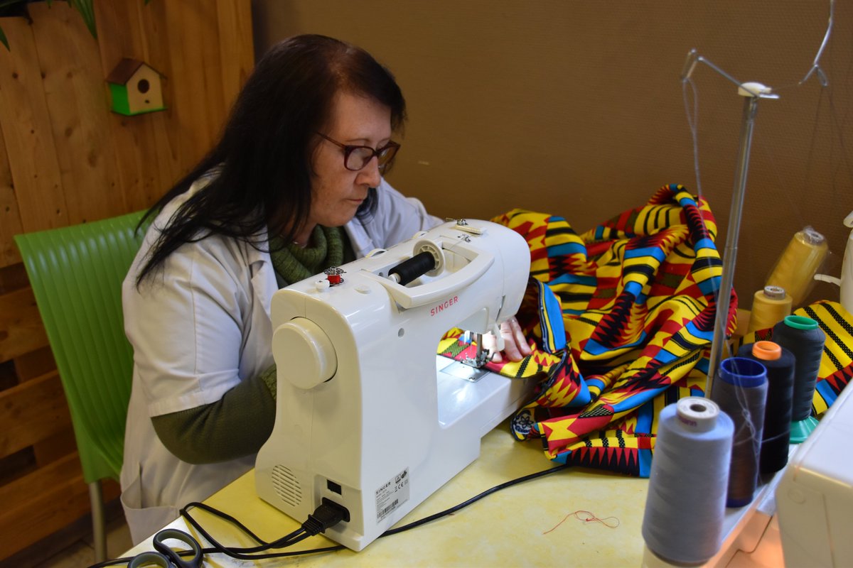 [#preparation #costume #carnaval2024]
🗣 La période du carnaval se rapproche..et l'<a href="/EpsmFlandres/">EPSM DES FLANDRES - GHT Psy NPdC</a> prépare de nouveaux costumes pour les défilés de février dans la cité de Mélusine..les premières pièces sont cousues à l'Espace Alain Notteau 👇