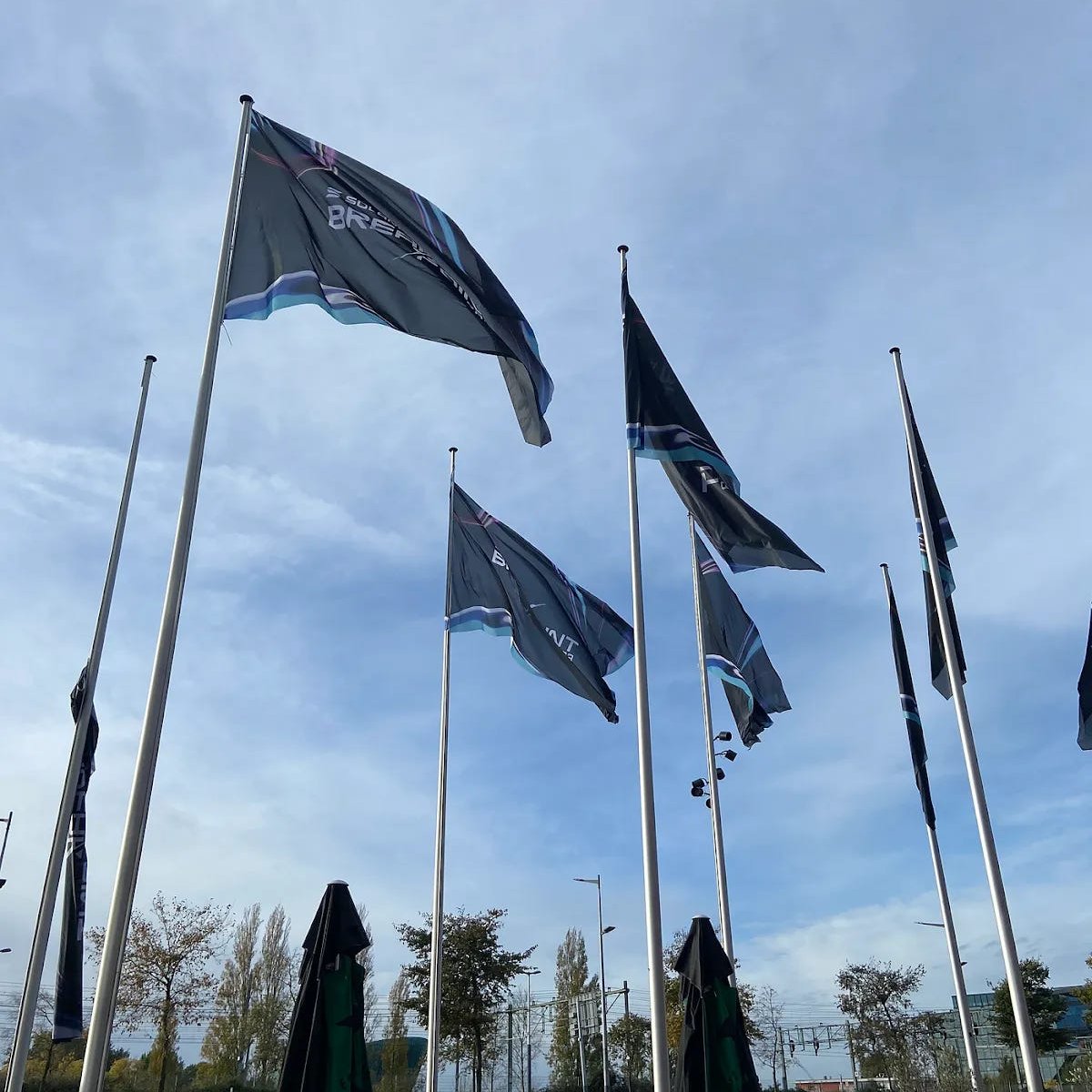 SuperteamTR's tweet image. #SolanaBreakpoint2023’ün son blogu yayında! Gelin birlikte etkinliğin özetine bir göz atalım 👇

➡️ #HyperdriveHackathon&apos;da birçok kategoride birinci olan projeler ve onur ödülü alan çalışmalar duyuruldu. Superteam Turkey&apos;den @voxvil3  ve @Butterfly_lotto  gibi projeler onur…